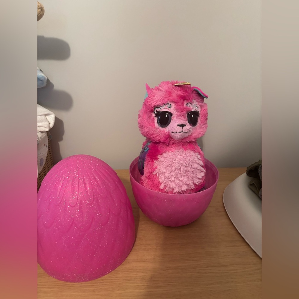 Hatch animal in pink egg